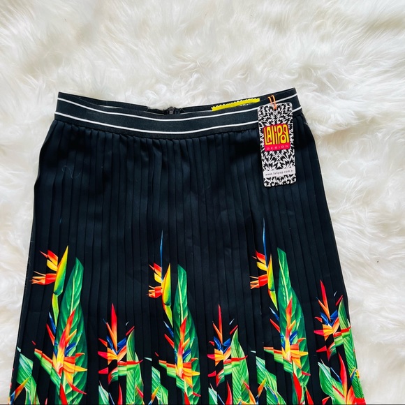 New! LALIPOP Design Pleated Polka Dot Pattern Midi Skirt - Picture 4 of 8